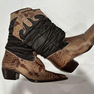 Women's Leather‎ Cowboy Boots - Size 37.